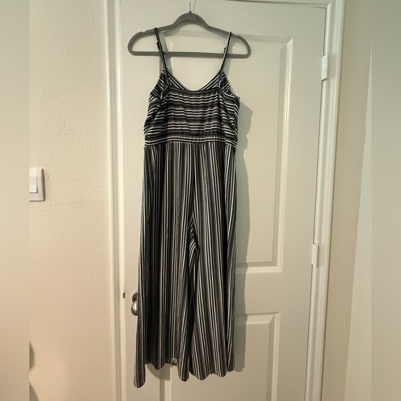 Black and White Striped Jumpsuit - Picture 3 of 4